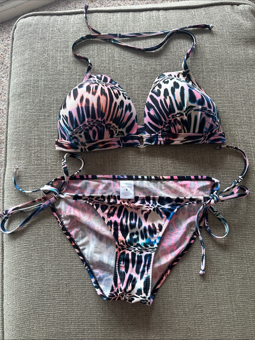 Venus swimsuit set